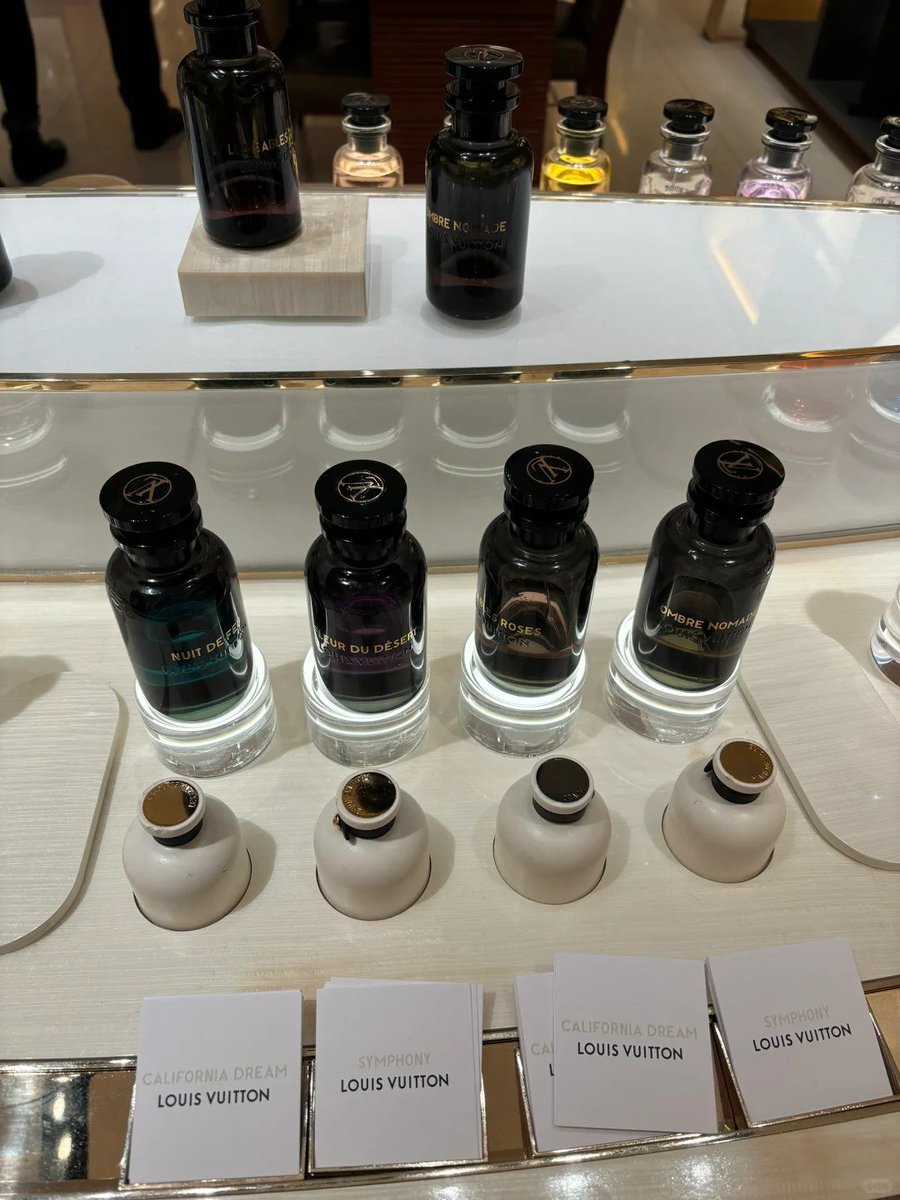 kyleandrewj's tweet image. Carrying the essence of passion and intensity with this spicy fragrance😻😽