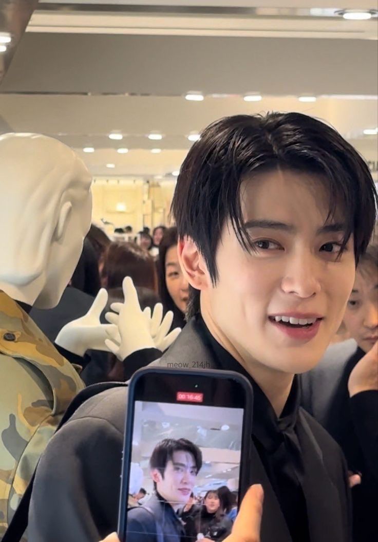 hourlyjaeh's tweet photo. #JAEHYUN #재현 #ジェヒョン https://t.co/46f5wbznDt