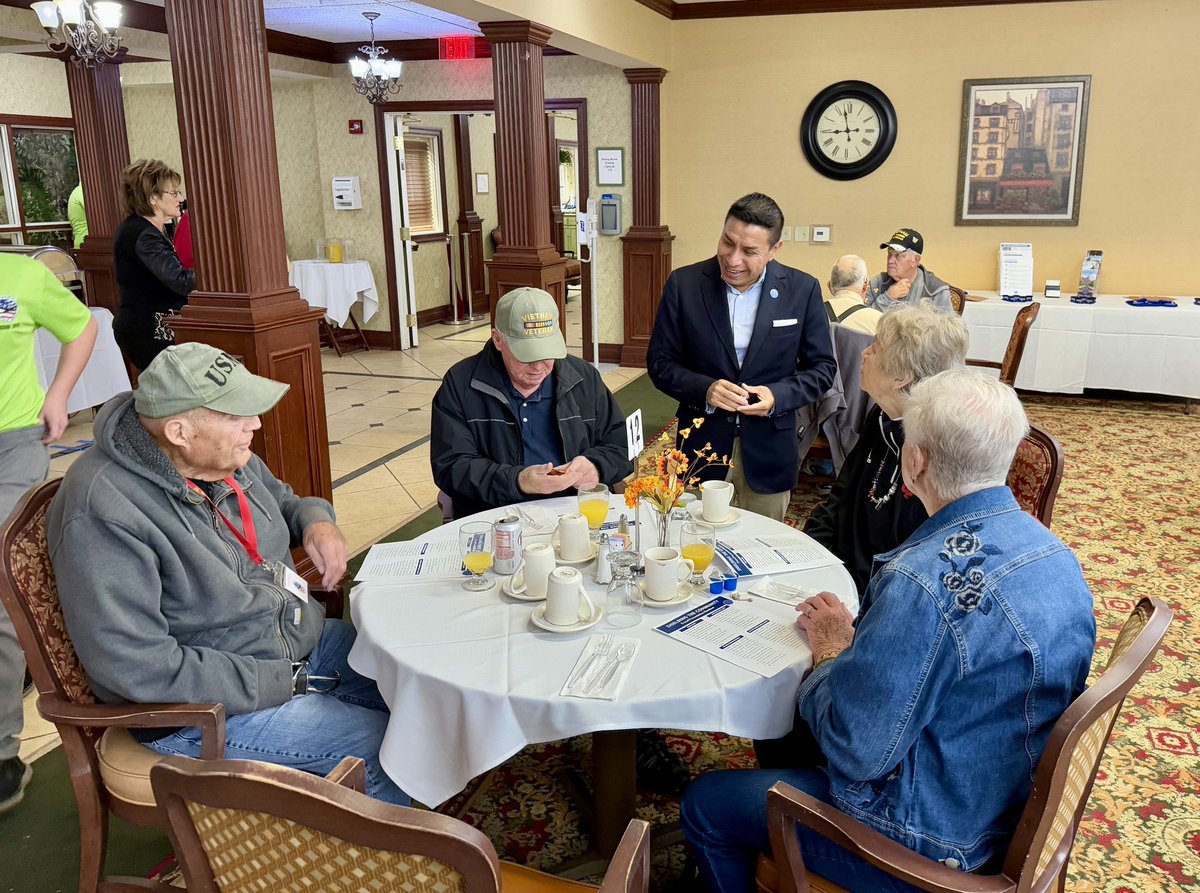 It was truly an honor to join our Hoosier veterans at the Indy Honor Flight Veterans Breakfast. We are always working hard to protect our Hoosiers, especially those who have fought for us. 🇺🇸