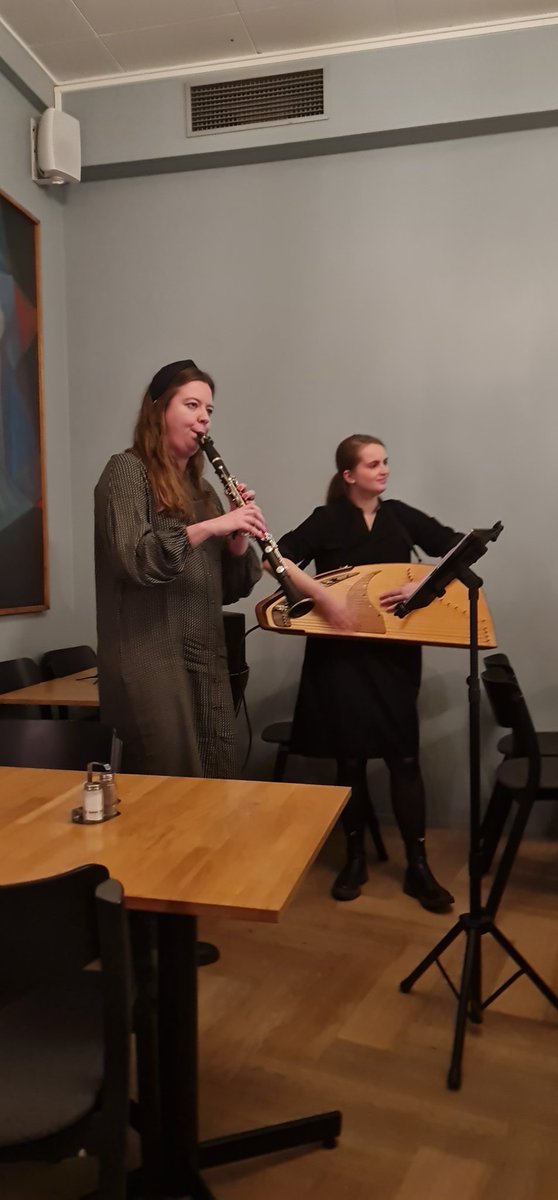 Saimme Aléa duon avaamaan iltaohjelmamme!