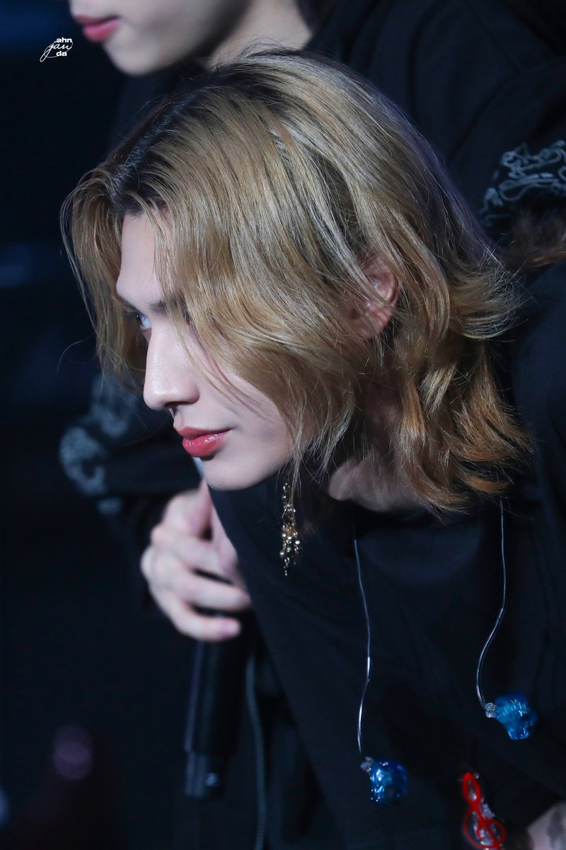 241116 LIVE and FALL HQ

무보정얼굴짱이다

#XdinaryHeroes #Jooyeon #엑스디너리히어로즈 #주연