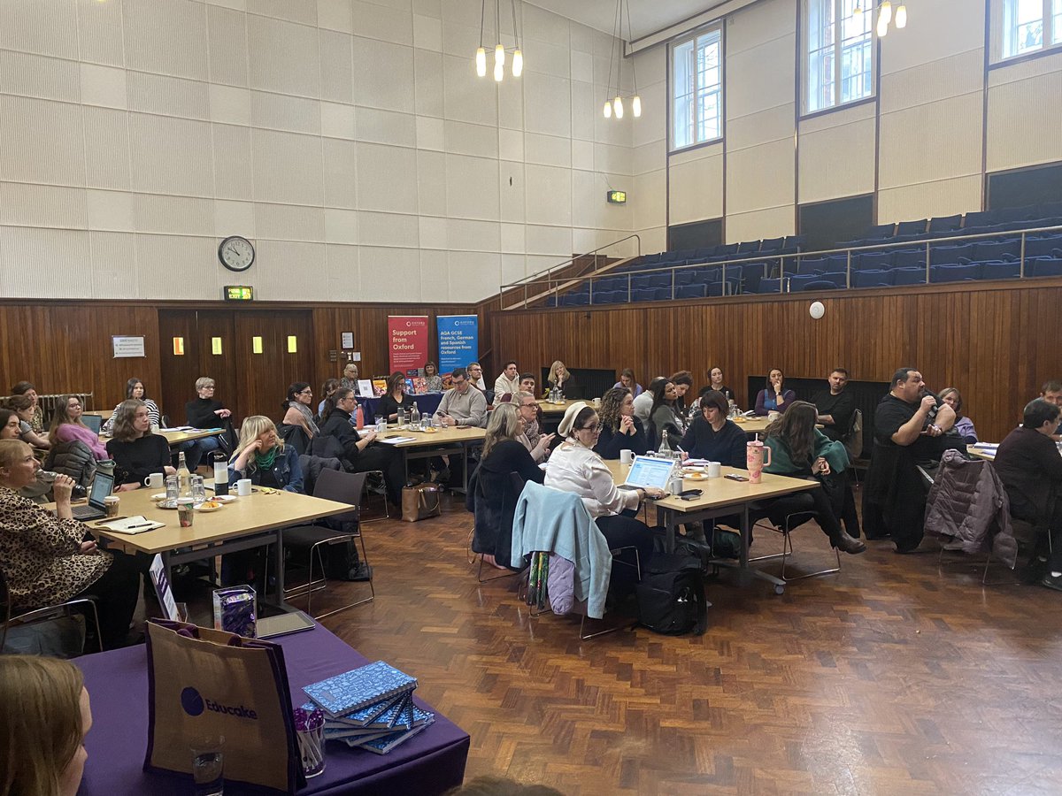 Thank you! Super event <a href="/TTRmfl/">Teachers Talk MFL</a> today. Thanks to speakers and sponsors, esp <a href="/educake/">Educake</a> and <a href="/OUPSecondary/">Oxford Secondary</a> :) brilliant atmosphere throughout, epic FREE CPD as always. You can access the recording here >> streamyard.com/watch/BApdijc3… #TTRmfl