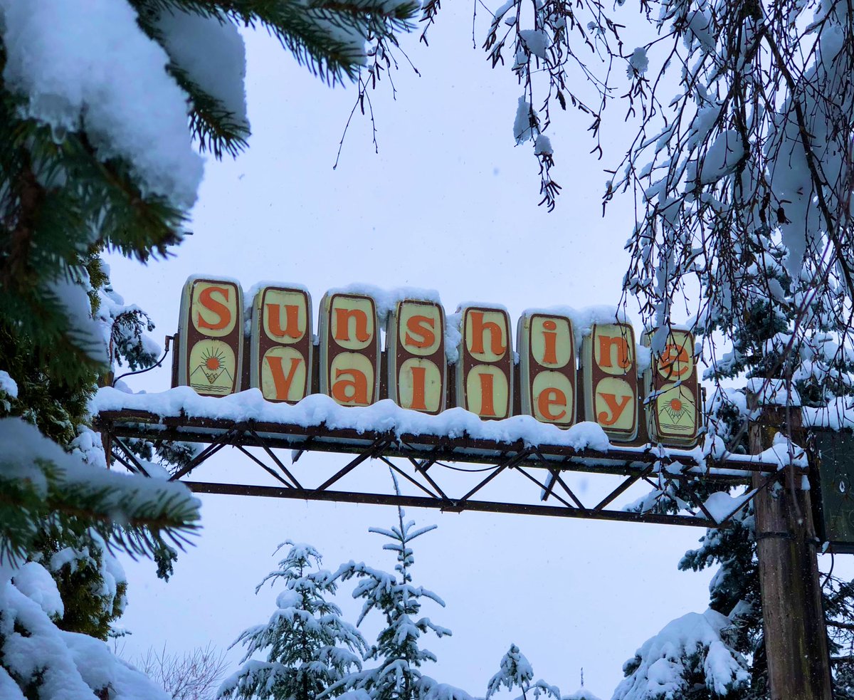 sunshinevalleyx's tweet photo. Discover the serene beauty of Sunshine Valley, BC, where tranquility meets adventure. Just a 2hour drive from the hustle and bustle.
#SunshineValleyLiving 
Building your own cabin means creating a home that's uniquely yours!
#DreamCabin #LifeInBC" https://t.co/yLPWujCVTj