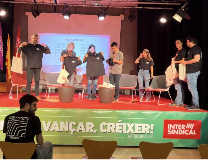 🚩 Aquesta tarda hem celebrat els 25 anys recordant els nostres orígens i reivindicant la feina feta per enfortir el sindicalisme juvenil. 

Per més anys al servei de la nostra terra i la nostra classe. ✊🏼 #25anysEina