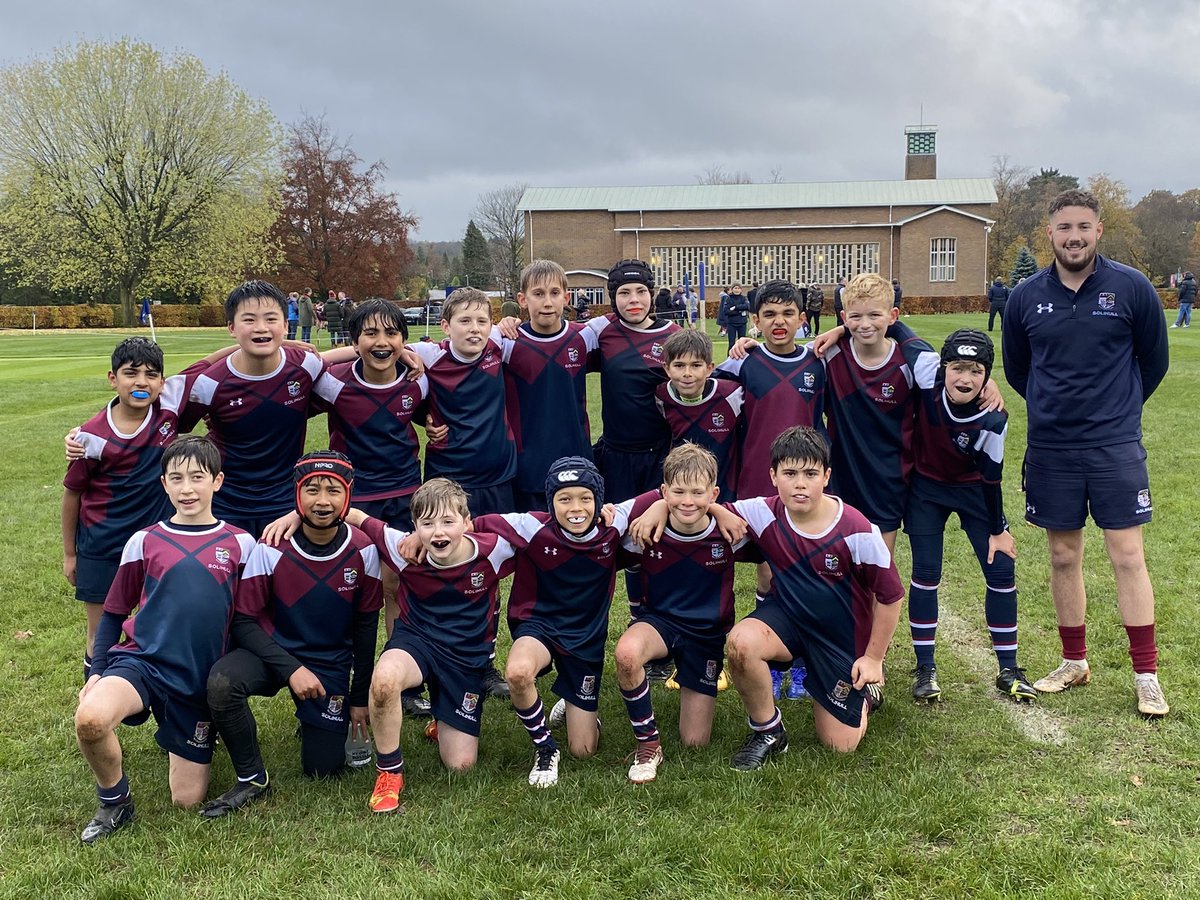 Some great rugby played today by amongst others the U12B, U14A and U15A teams pictured here. Lovely to see <a href="/werigg/">Will Rigg</a> who enjoyed our U15s performance today. Well done all 👏🏉<a href="/SolihullSport/">Solihull Sport</a> <a href="/solsch1560/">Solihull School</a>