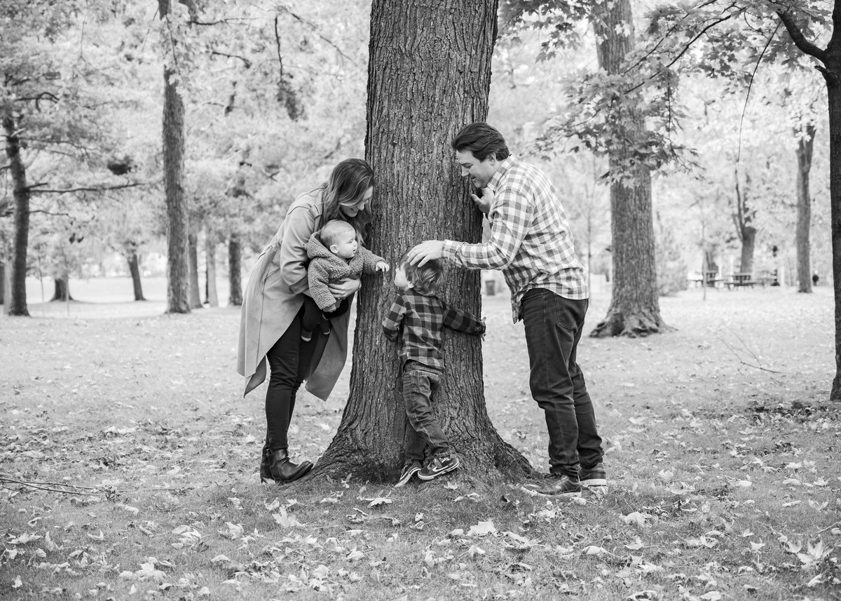 evioloo's tweet photo. The DiLillo family now as a family of four 🧡

#family #fall #photograghy #photographer #montreal #mtl #nikon #adobe https://t.co/4ubGpC71ZI
