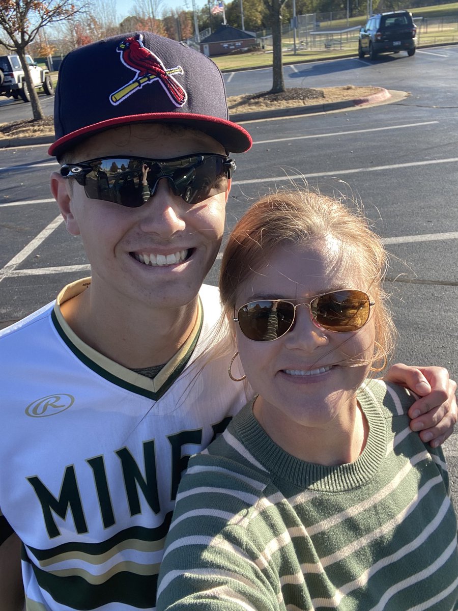 Great series against UofA last weekend! Took 2 of 3, and man was it awesome to be on the diamond again! The fam came to cheer us on!