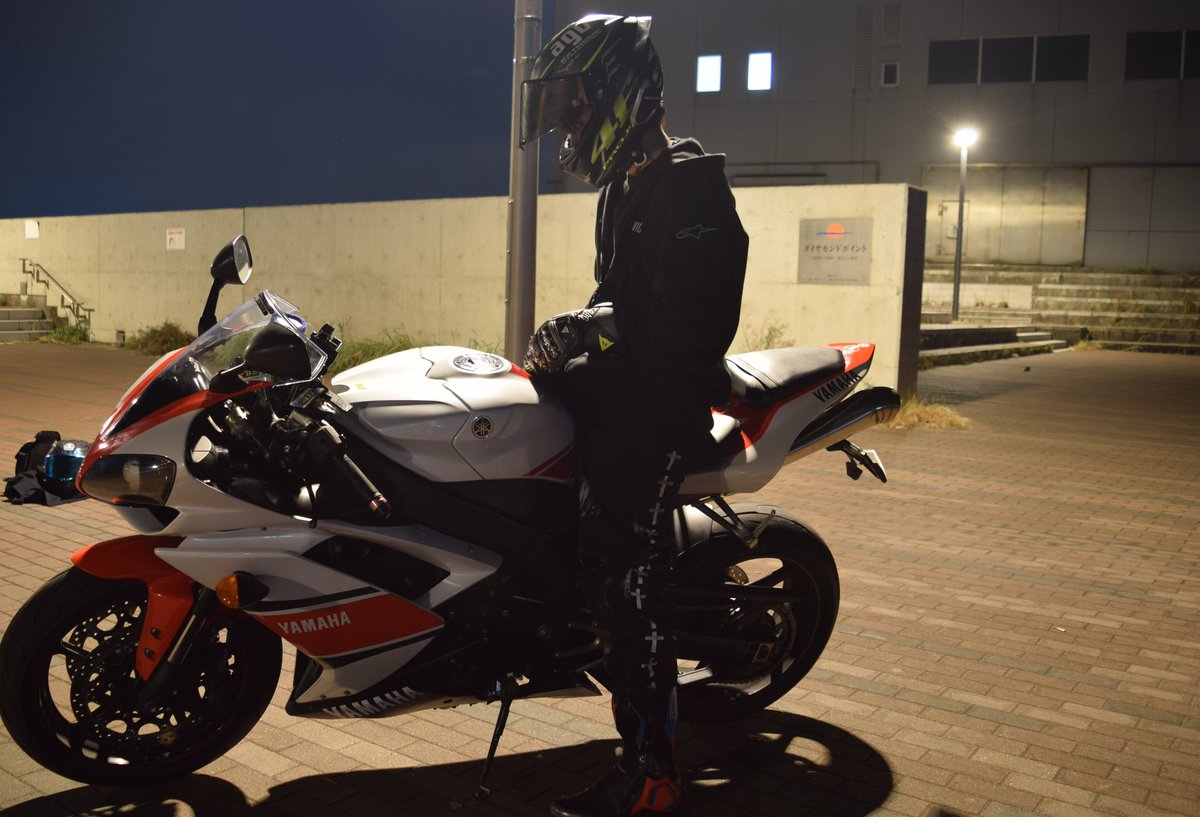 nagisa_yzf_R6's tweet photo. 歳が増えたので改めて！
誕生日迎えた瞬間ドナドナ…( ˙꒳​˙  )
R6もR1も僕の相棒らしい不貞腐れ問題児…(꒪꒫꒪⌯)
皆さんとツーリングしたいのでお気軽にお誘いください！
今後とも、なぎさをよろしくお願いしますm(*_ _)m
 #バイク乗りとして自己紹介 
 #バイク乗りと繋がりたい 
 #4C8  #CBR250RR https://t.co/PqrTsGBLvI