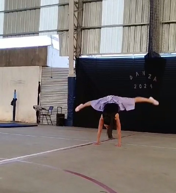LeaEstefania89's tweet photo. #Danza 🤍
@UNPAZ_Oficial https://t.co/3GQ1WtG3pJ