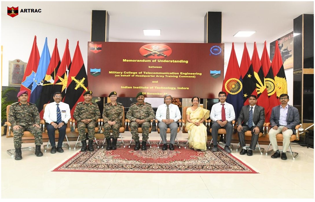 artrac_ia's tweet image. &quot;𝐌𝐎𝐔 𝐛𝐞𝐭𝐰𝐞𝐞𝐧 𝐈𝐧𝐝𝐢𝐚𝐧 𝐀𝐫𝐦𝐲 &amp;amp; 𝐈𝐈𝐓, 𝐈𝐧𝐝𝐨𝐫𝐞&quot;

#LtGenKHGawas, #Commandant, #MCTE and Prof Suhas S Joshi, #Director, #IIT, Indore have signed a landmark Memorandum of Understanding, #MoU to foster synergy in academic and research domains.

The programme aims…