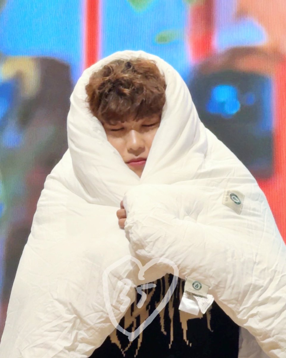 myluvPWJ's tweet photo. 그거아시나요,, 우진이가 너무 포근함,, https://t.co/t69EmuMGPf