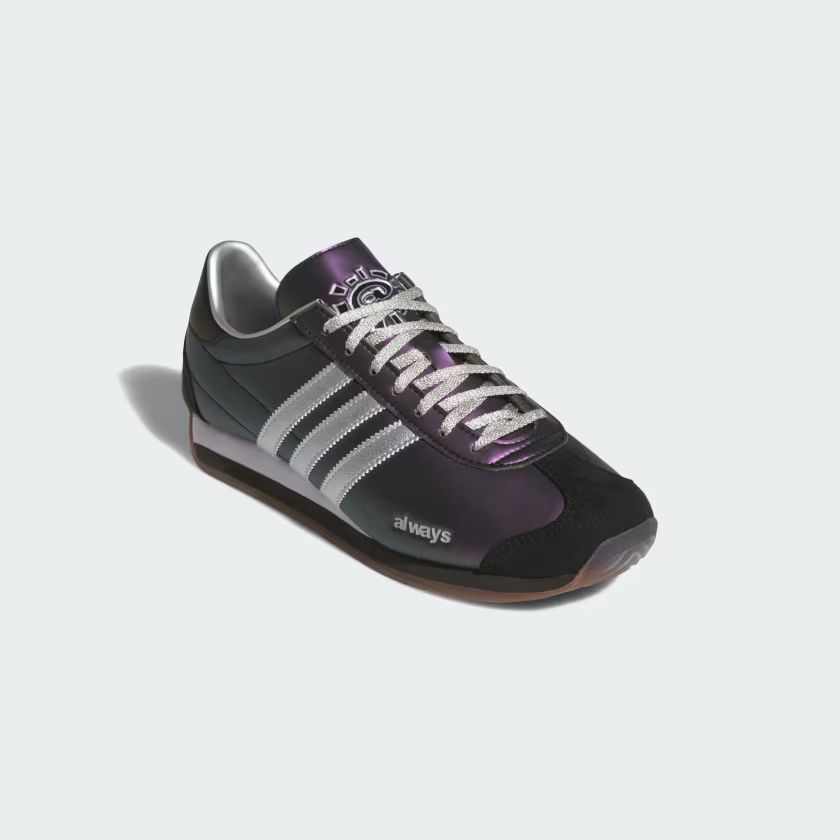 KicksFinder tweet media