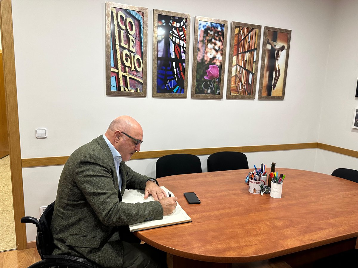 Comisión de Acción Social | Conferencia Sebas Lorente

El pasado jueves 14 de noviembre,<a href="/sebas_lorente/">Sebas Lorente</a>, conferenciante, coach y autor, impartió una inspiradora conferencia en <a href="/cmalcalaoficial/">Colegio Mayor Alcalá</a>, acompañado de nuestras amigas del <a href="/cmumara/">Colegio Mayor MARA</a>.

#UnMayorEsMás #MásAlcalá #fundacionabertis