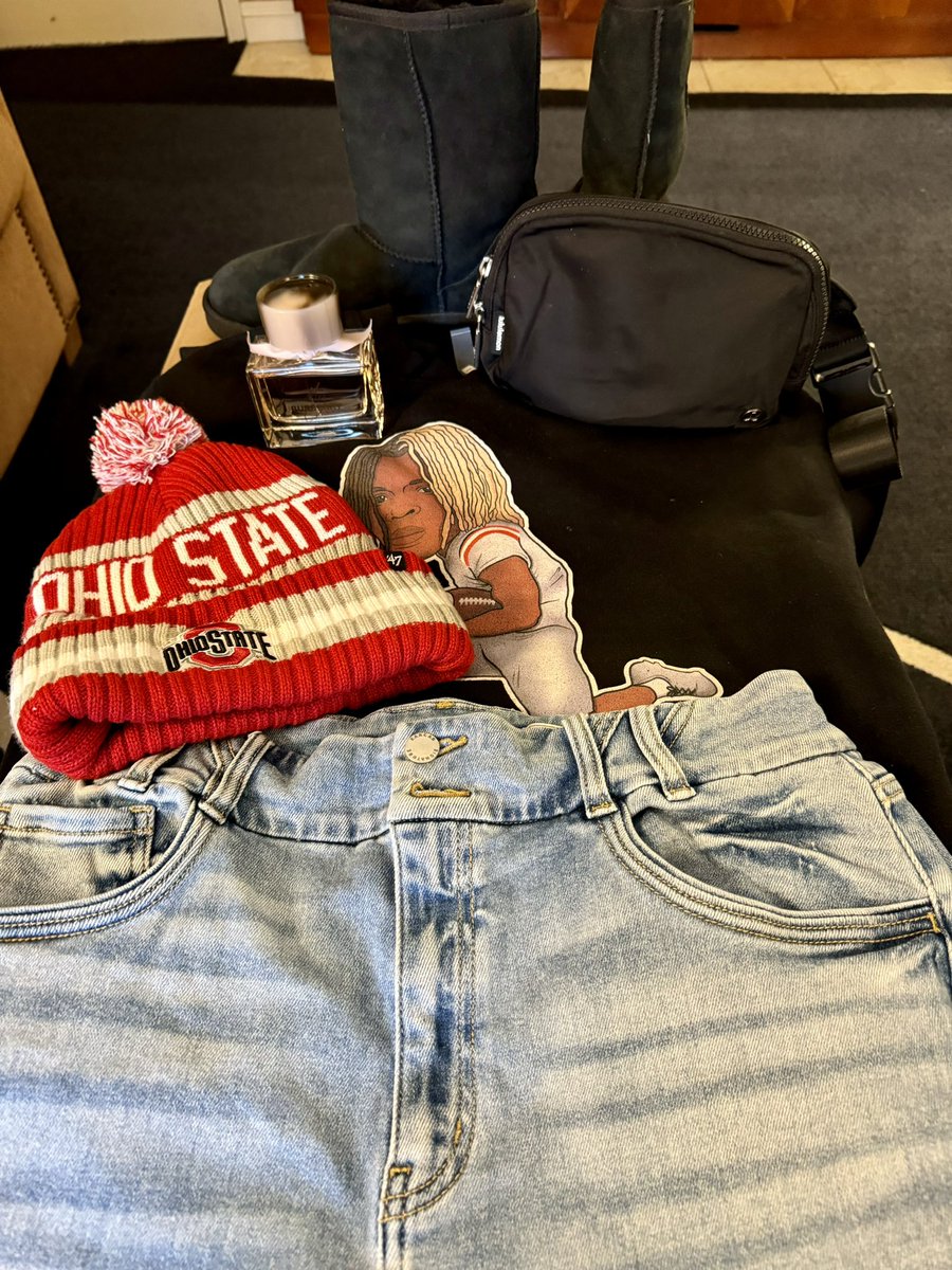 TevaJudkins's tweet photo. It's Game Day🔥 #beatNorthwestern #51Degrees #WrigleyField #MyNo1 #GoBucks https://t.co/xThyEq38by