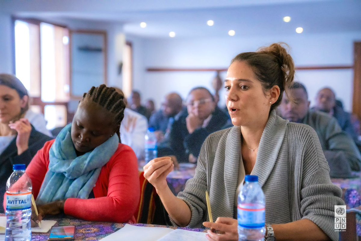 PNUDRDC's tweet photo. Dialogue public organisé à Goma en marge du Festival Amani: le PNUD, l��Ambassade de Suède et les experts du Gouvernement s’accordent sur la nécessité d’une meilleure coordination des acteurs pour réussir l’approche NEXUS. Une cinquantaine de participants de la société civile, gouvernement, médias et ONG nationales et Internationales y ont pris part.