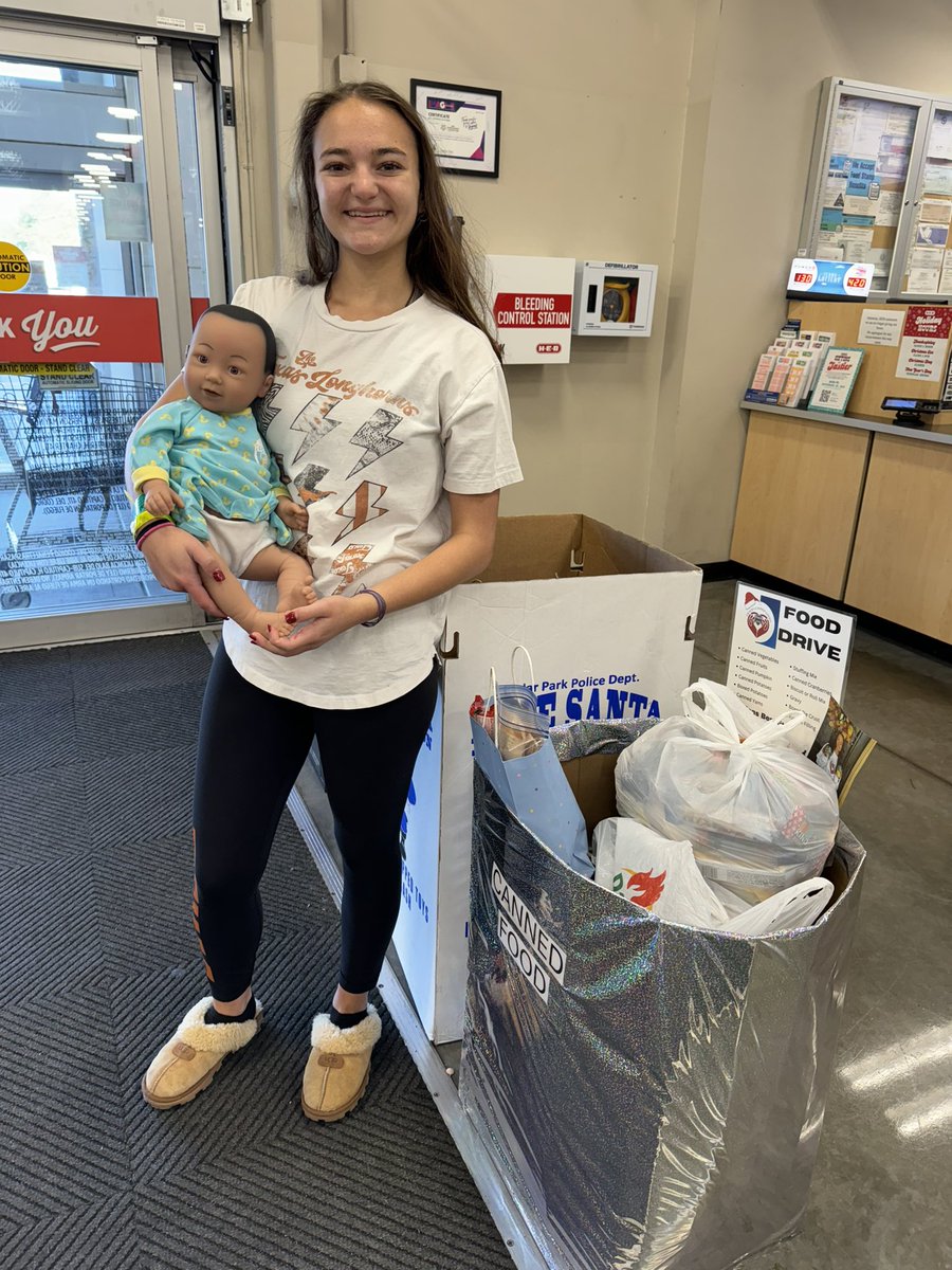 GraciesCanGoods's tweet photo. Full buckets at @HEB Parmer/1431! Will be collecting until Dec 11th! Also drop off @CedarParkPubLib and CP Rec We 💙 helping our @CedarParkPD Blue Santa families! 
(Gracie is caring for a baby her high school class! Fun being able to include the baby in our food drive pics) https://t.co/6FPsYPv4vY
