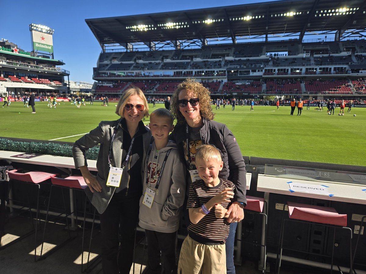 Day trip to DC to see <a href="/GothamFC/">Gotham FC</a> <a href="/WashSpirit/">Washington Spirit</a> semi-finals! <a href="/NWSL/">National Women’s Soccer League</a> <a href="/jessicagelman/">Jessica Gelman</a>