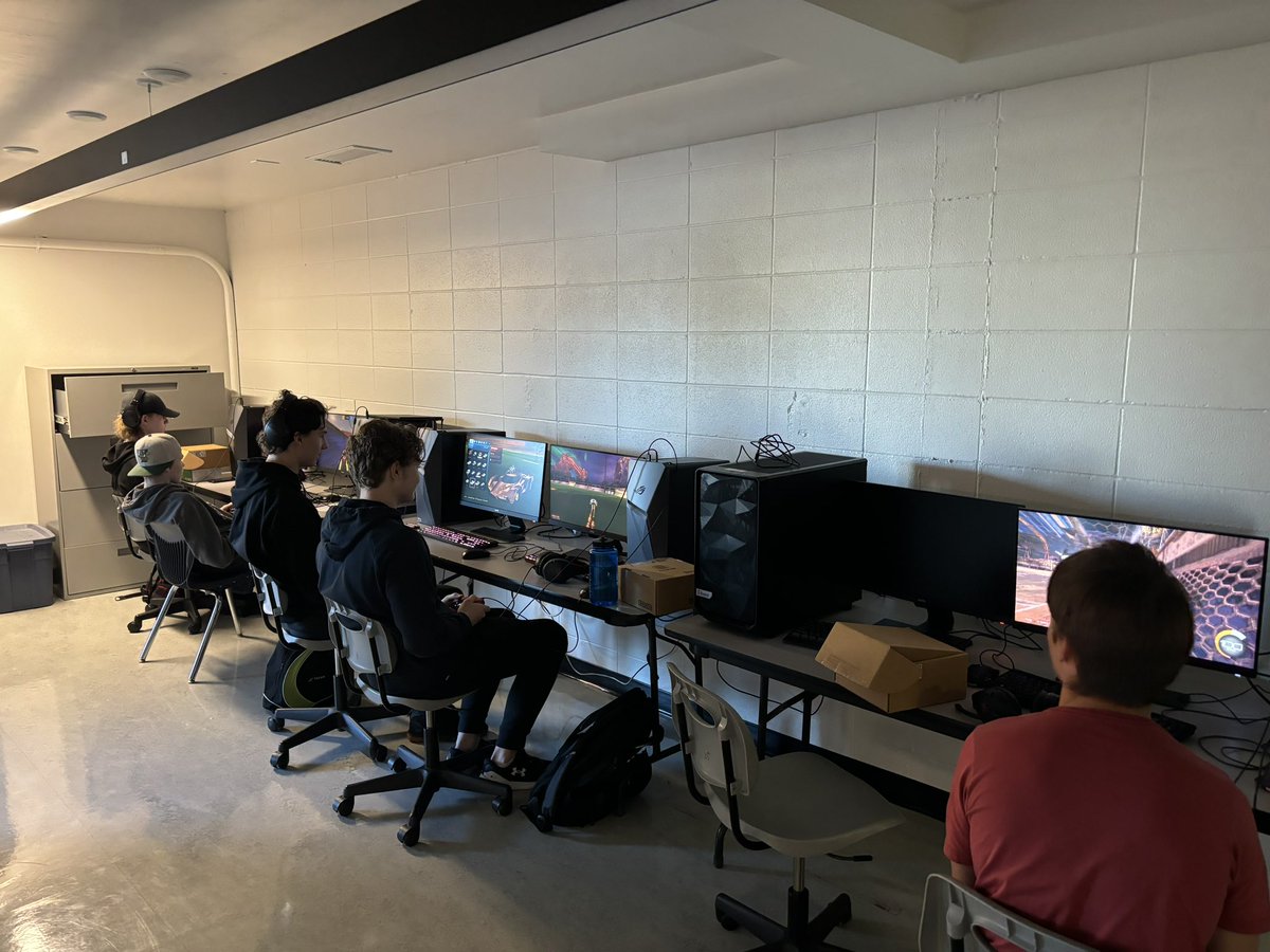 First match down and the High School Esport Rocket League team is undefeated. Way to GMHS Mustangs!!#RVSLearning