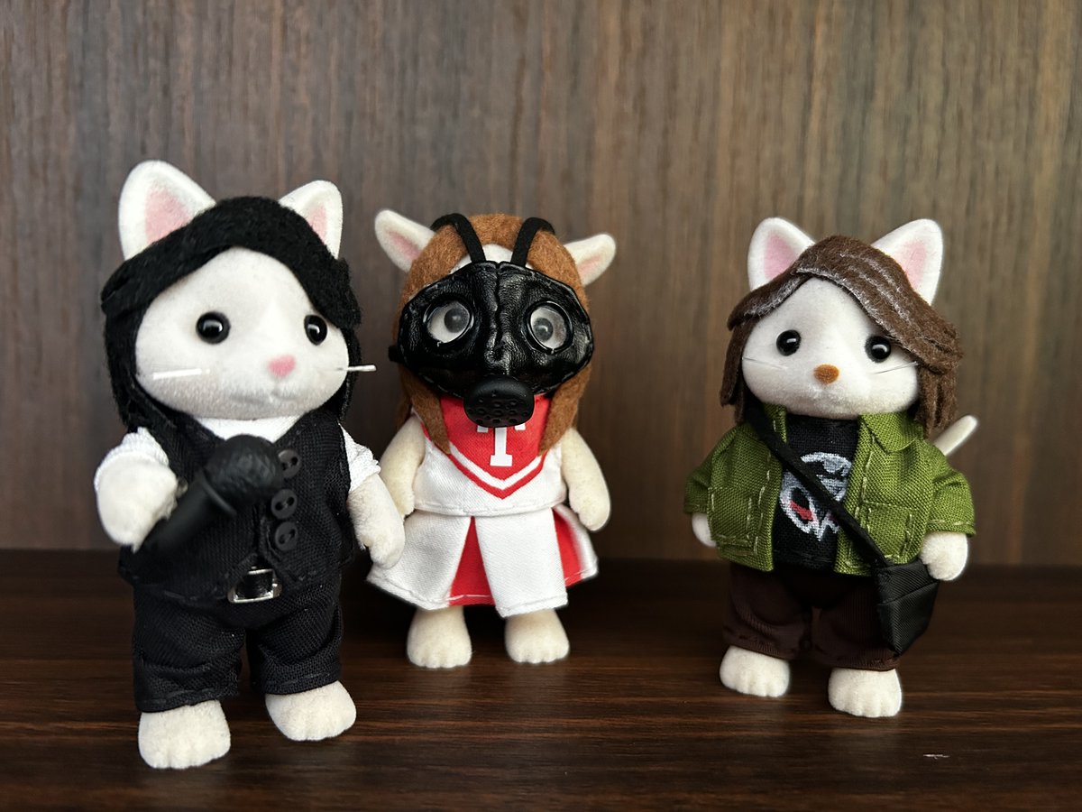 galacticdestroy's tweet photo. @emocritters  Thank you SO much again Kita!  I simply adore them! 😍🥰💕SO relieved to have received them before Canada Post strike! 😅 https://t.co/jEPiGtmngF