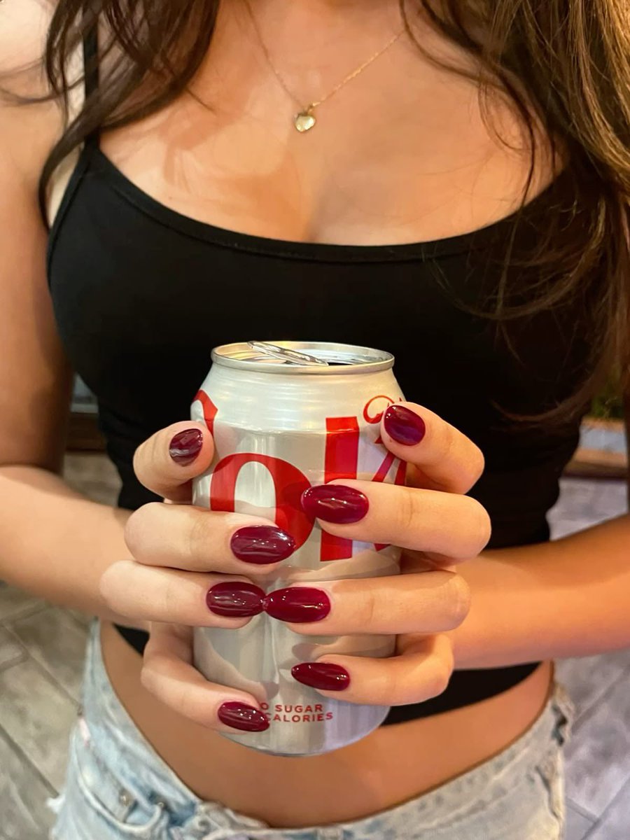 Diorgirlx's tweet photo. cherry red nails https://t.co/0kXbTSYnNv