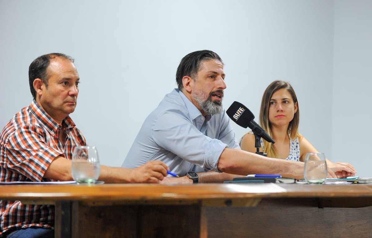 trottanico's tweet photo. En el marco de la Diplomatura para la Jerarquía Directiva organizada por el @sutemendoza, participé de una charla en la que dialogamos y reflexionamos sobre las prioridades en el diseño y la gestión de políticas educativas frente a las transformaciones sociales y tecnológicas. https://t.co/HFyraYPYDd