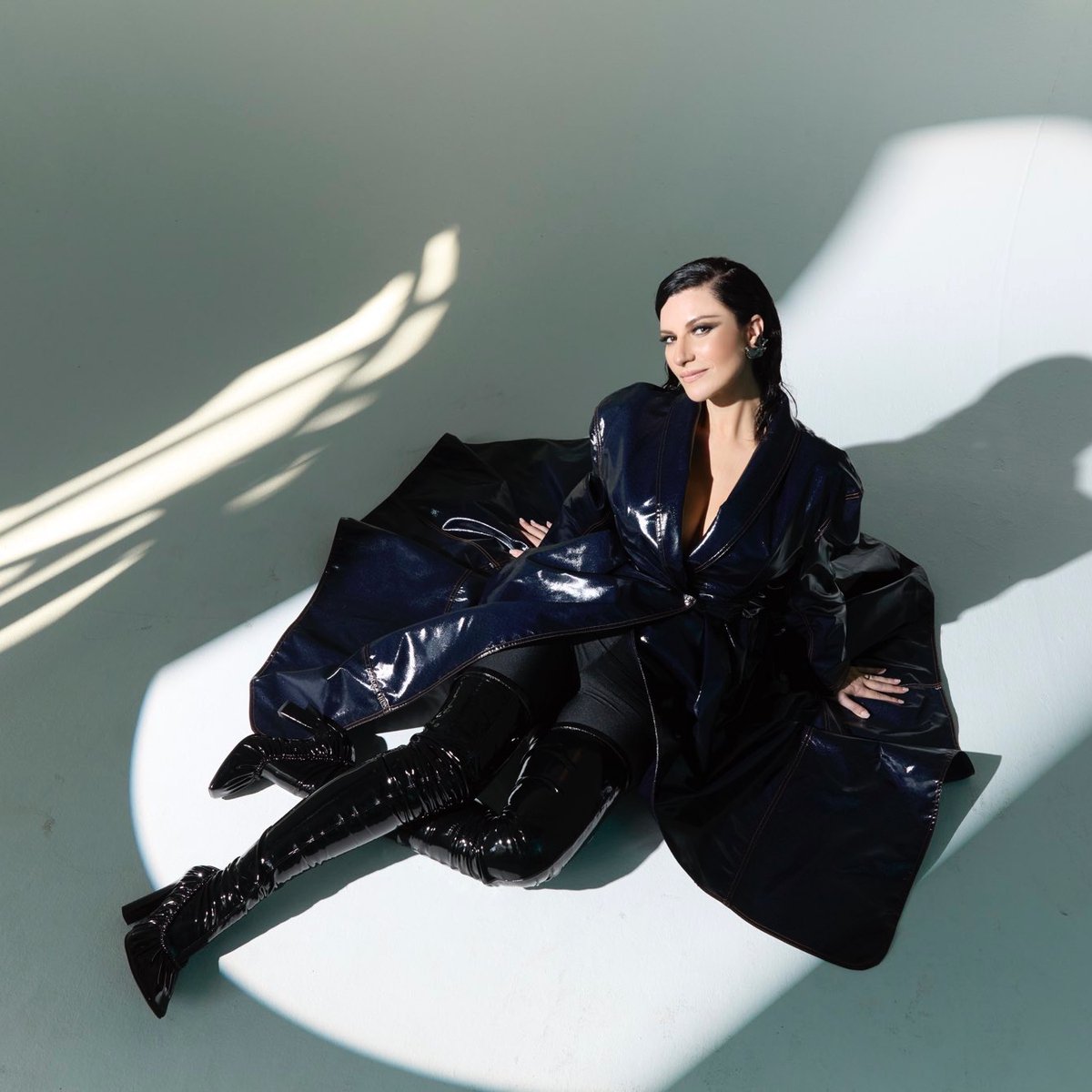 Laura Pausini makes her first ever appearance on the global Spotify chart ("Se Fue" with Rauw Alejandro).