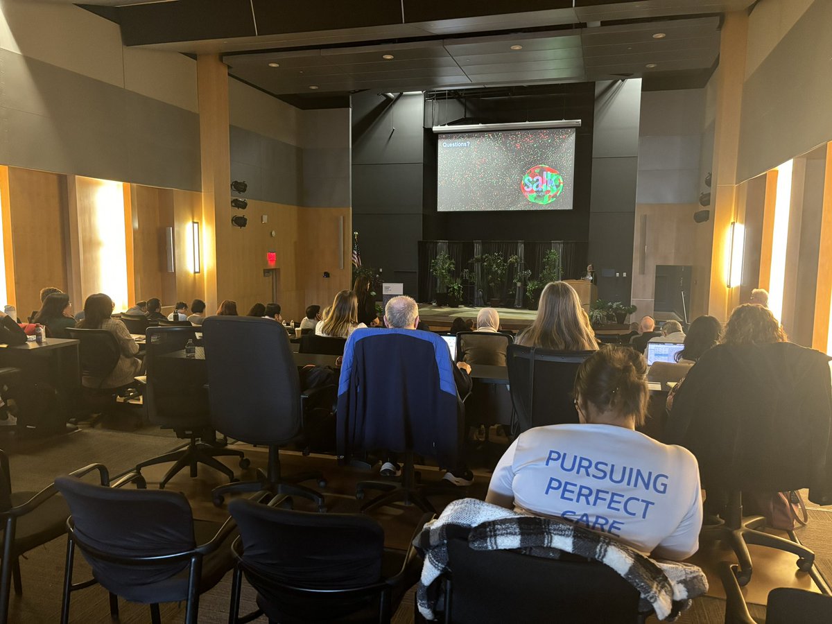 AndrewMWaters's tweet image. I had a fantastic time at the 4th Annual Pancreatic Cancer Center Symposium @HCCvPDAC @HenryFordHealth on my first trip to Detroit! Good science, good collaborations, good friends!