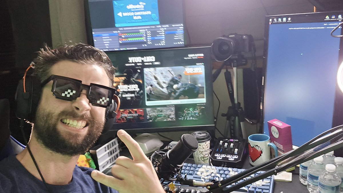 RyanLFG2's tweet photo. Time for the 24 hr stream!! Goal is 2000!! 

#Extralife https://t.co/YhDsHjptgb
