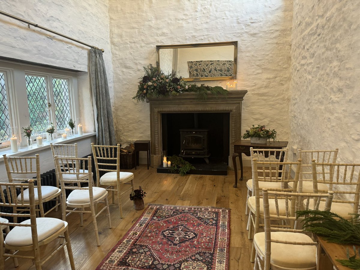 abregistrars's tweet image. Can you tell Registrars Stephanie and Samantha had a great at the Craigard open day @carrickcastle 

Fantastic day meeting couples planning their wedding and being able to catch up/meet amazing wedding suppliers. 

#abregistrars #abplace2wed #craigard #carrickcastestate