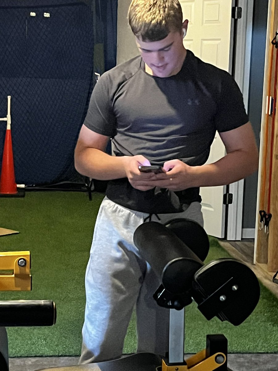 Stackin’ days, getting my body right and healthy this off season.  
<a href="/SKHSbaseball/">Simon Kenton Baseball</a> 
<a href="/2027YallsElite/">2027 Y’alls Scout</a>