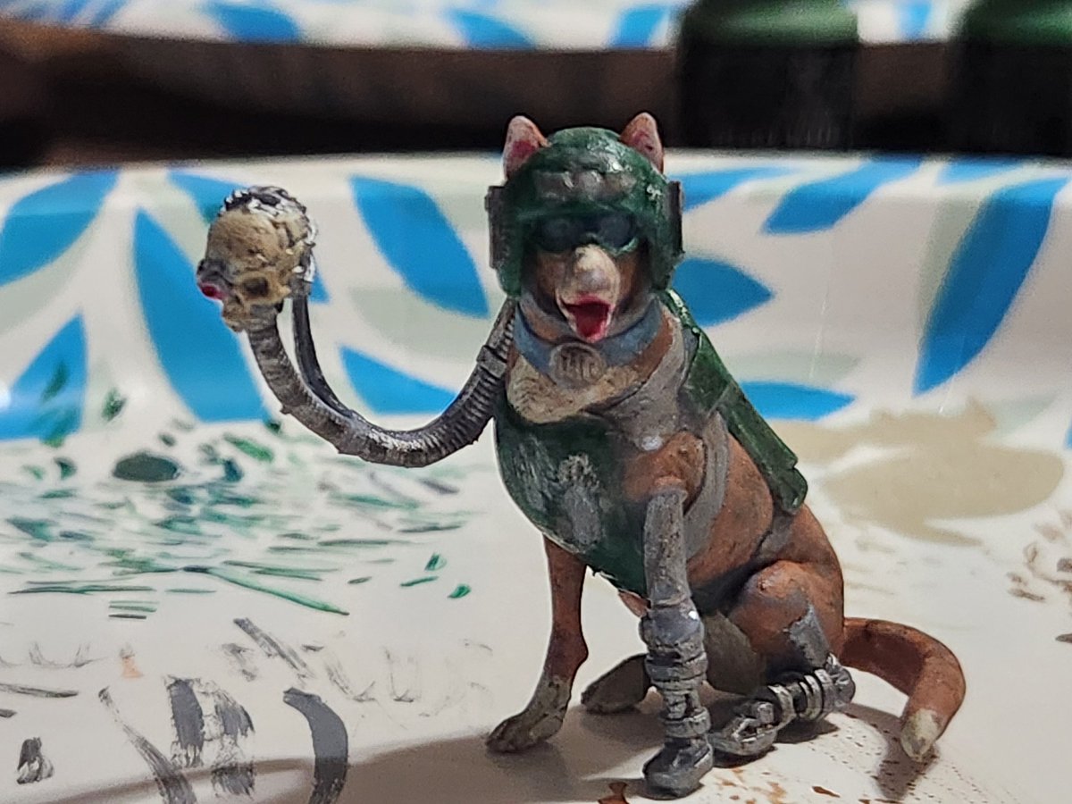 DaCryptidCowboy's tweet photo. Painted a mini of my son.

He was not impressed. https://t.co/8g4hrSDc2D