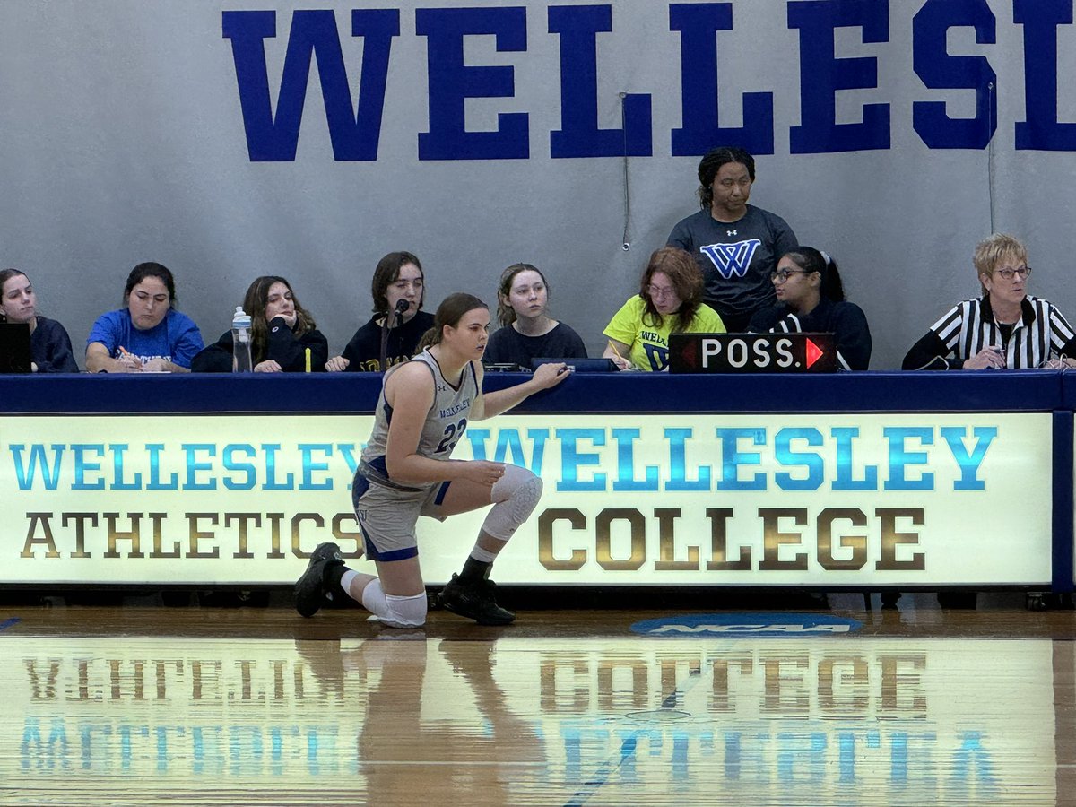 Bedford_GBB's tweet photo. Former Buc (2024), Bridget Sheahan set to check in vs Colby-Sawyer in D3 action today at Wellesley College. Go 23! Go Blue! @BedfordBucs https://t.co/F0WwqpemPm