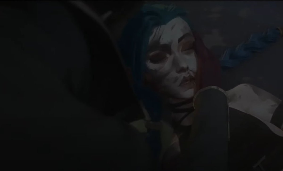 HazelNut3562's tweet photo. I just realised that Silco found both Felicia and Jinx on a same spot on the same bridge. Imagine finding both the woman you had (assumably) secret feelings for and and your adoptive (her biological) daughter on the same spot dead or on the verge of death... https://t.co/VlRdy7q67C