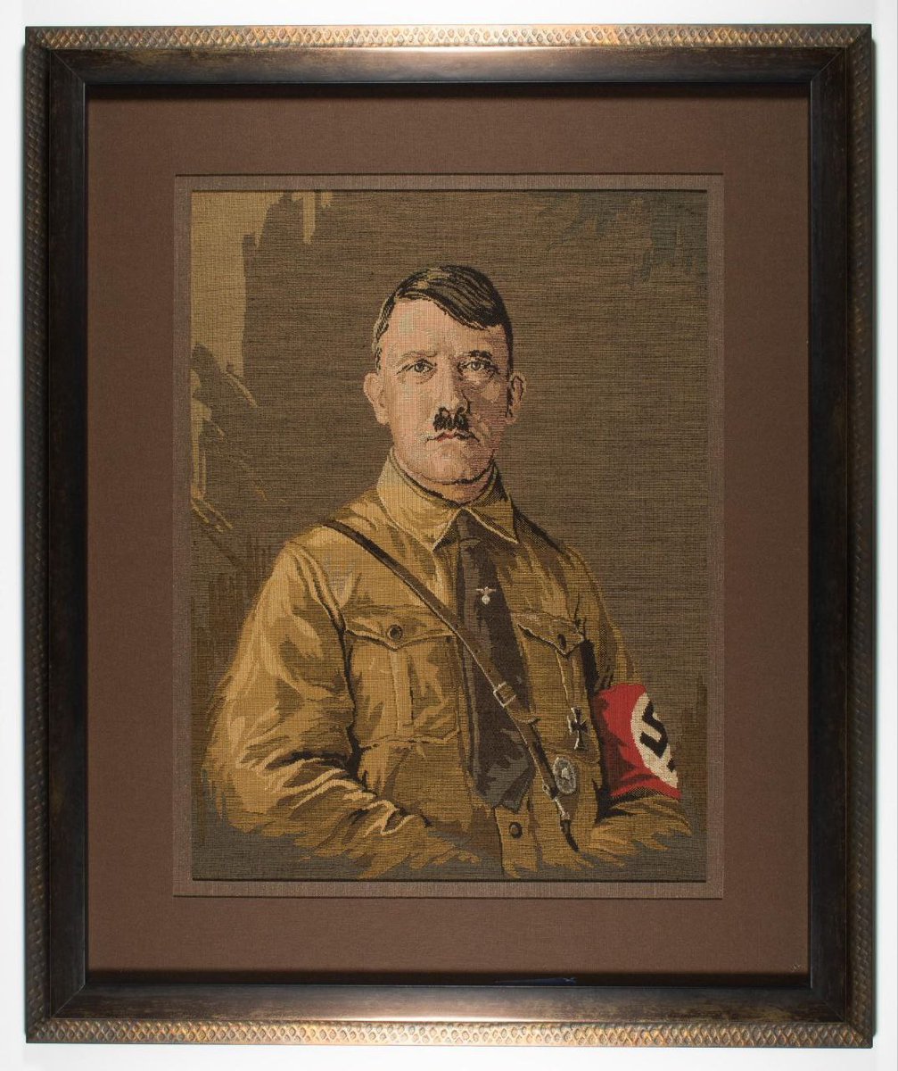 Needlepoint
portrait 🖼
of Adolf Hitler.
Presumably 1930s.