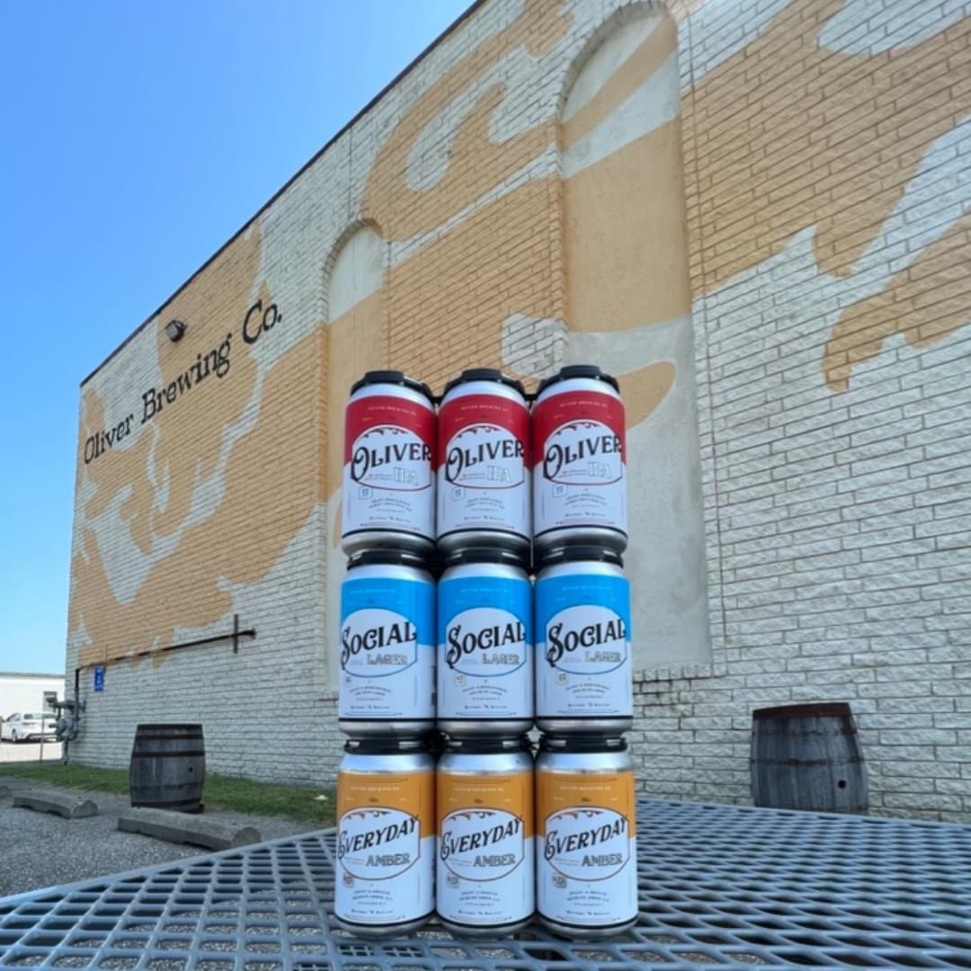 The sun is shining, the beer is flowing and it is simply perfect outside! We’re here ‘til 5, come see us ☀️🍺