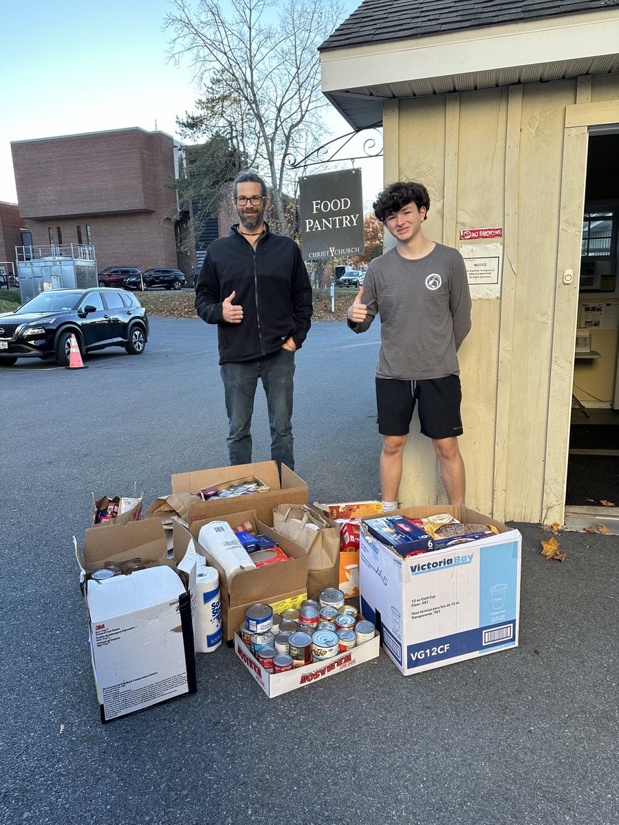 OxBe4's tweet photo. During Robot Rumble we were hard at work organizing a food drive that served 589 people!
Hashtags: #Robotics #FRC #BSHS #FirstRoboticsCompetition #RobotRumble #FoodDrive
Photos are attached. @BSCSD @BSPAHS @NYTVFRC https://t.co/VQzWabORpr