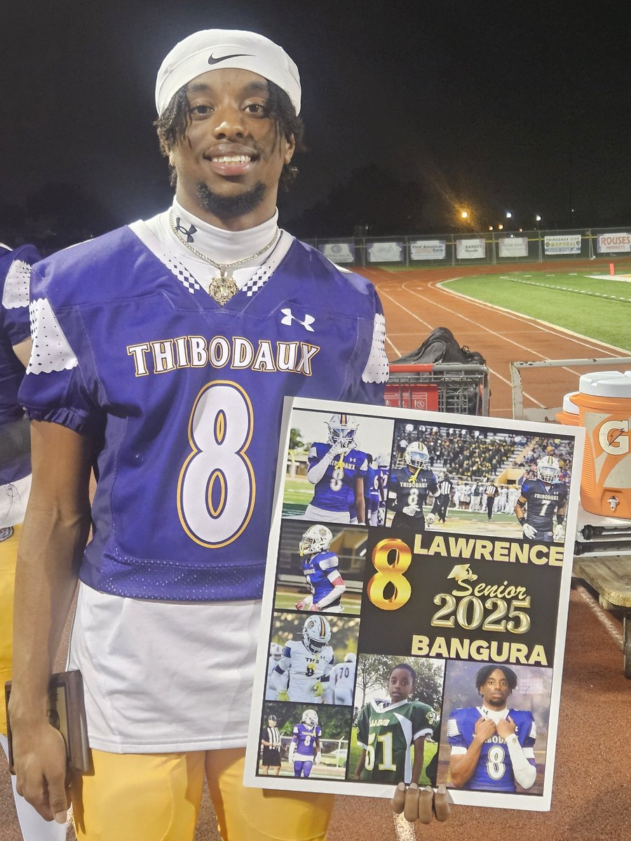 Senior Season highlights!!
hudl.com/v/2QRFft 
<a href="/THS_TigersFB/">Thibodaux High School Tiger Football</a> <a href="/JeritRoser/">Jerit Roser</a> <a href="/Julie_Boudwin/">Julie Boudwin</a> <a href="/CoachLandryDC/">Dustin Landry</a> <a href="/DeLockett/">Coach De'Von Lockett</a> <a href="/IAMCOACHMONROE/">Coach Darion Monroe</a> 
<a href="/ballcoachLee/">J. Lee</a> <a href="/TheWGamePlan/">Sam Williams</a>