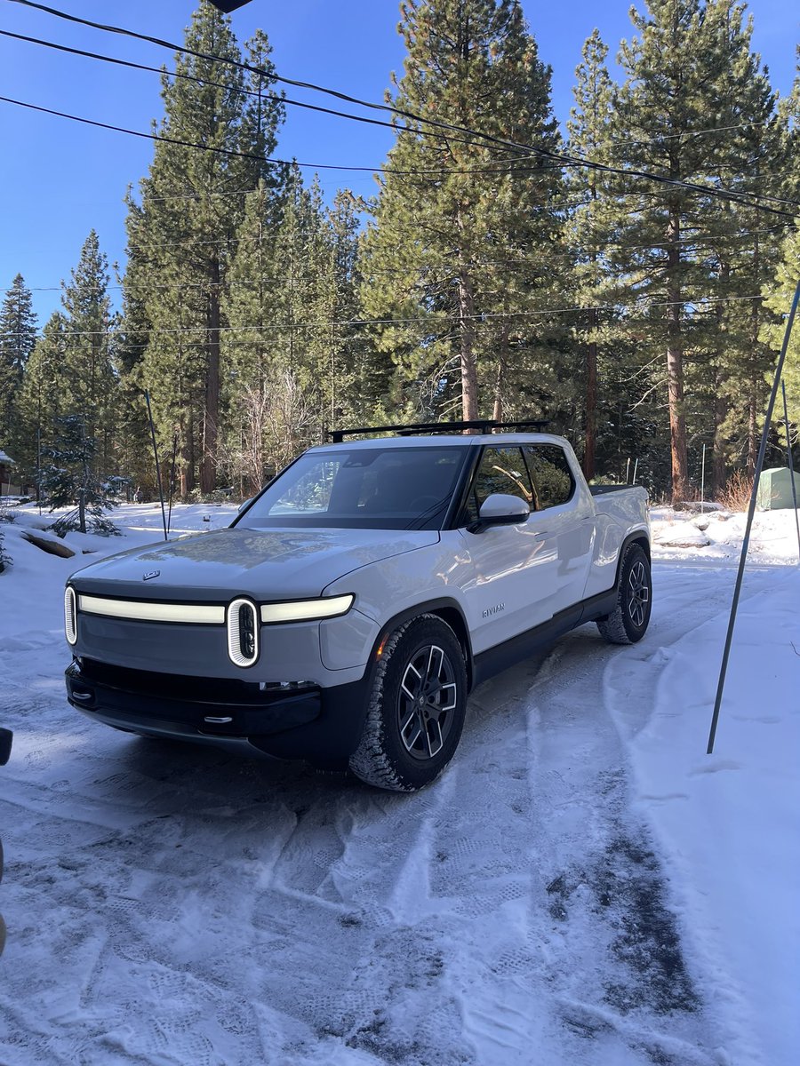 RivianReality's tweet photo. Truckee bound with the Nokians! @NokianTyresNA @Rivian @RivianTrackr @jenzfc https://t.co/BetCUSKhur