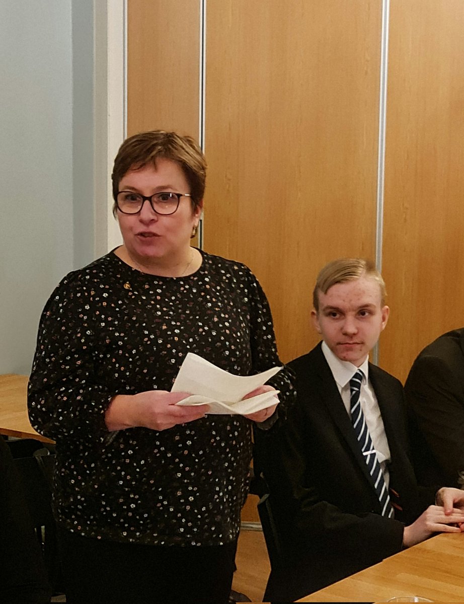 Kiitokset <a href="/MerjaErapolku/">Merja Eräpolku</a> KD:n eduskuntaryhmän terveisistä!