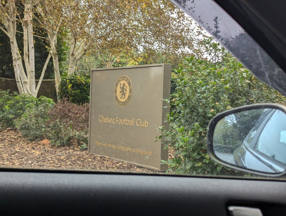 Using my time off to re connect with top coaches and continue my own development with clubs visits. Massive shout to those who have facilitated the visits. Met some great new people and looking forward to game day tomorrow