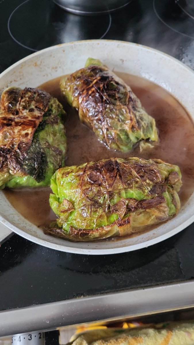 Ich habe gekocht, heute gönne ich mir mal was. Grundlage schaffen für heute Abend The Bernstein und dann Stereo. Heute wird gefickt.