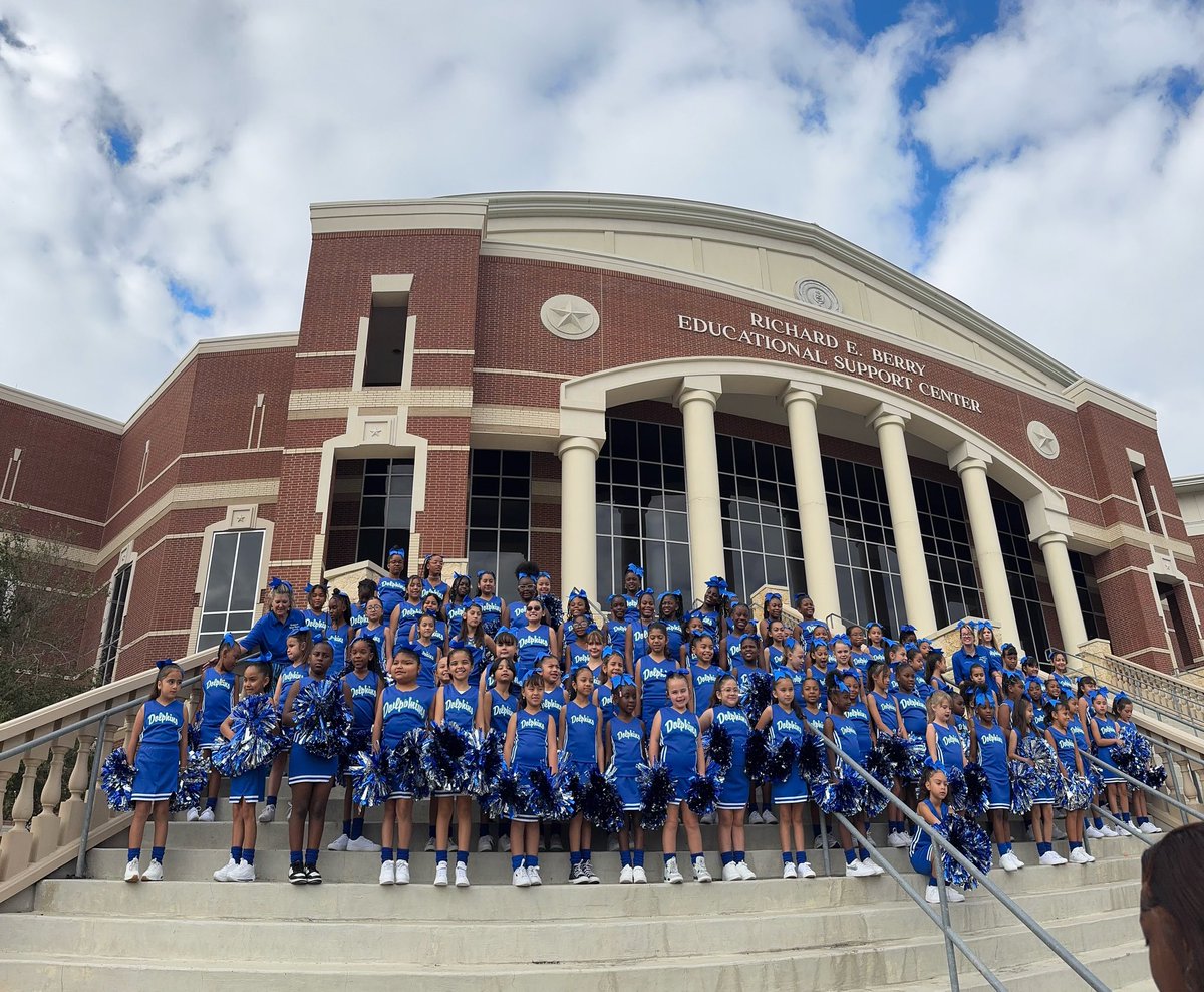 ADuffyEducator's tweet photo. Another great day to be a Dolphin! Our Cheer and Dance Team the Dolphin Blue Bows did a wonderful job performing at the Health Expo and representing @duryeaschool Great event we were proud to be a part of! #berrycenter #cfisd @CyFairISD #pathtoamazing https://t.co/48MNT1zHvr
