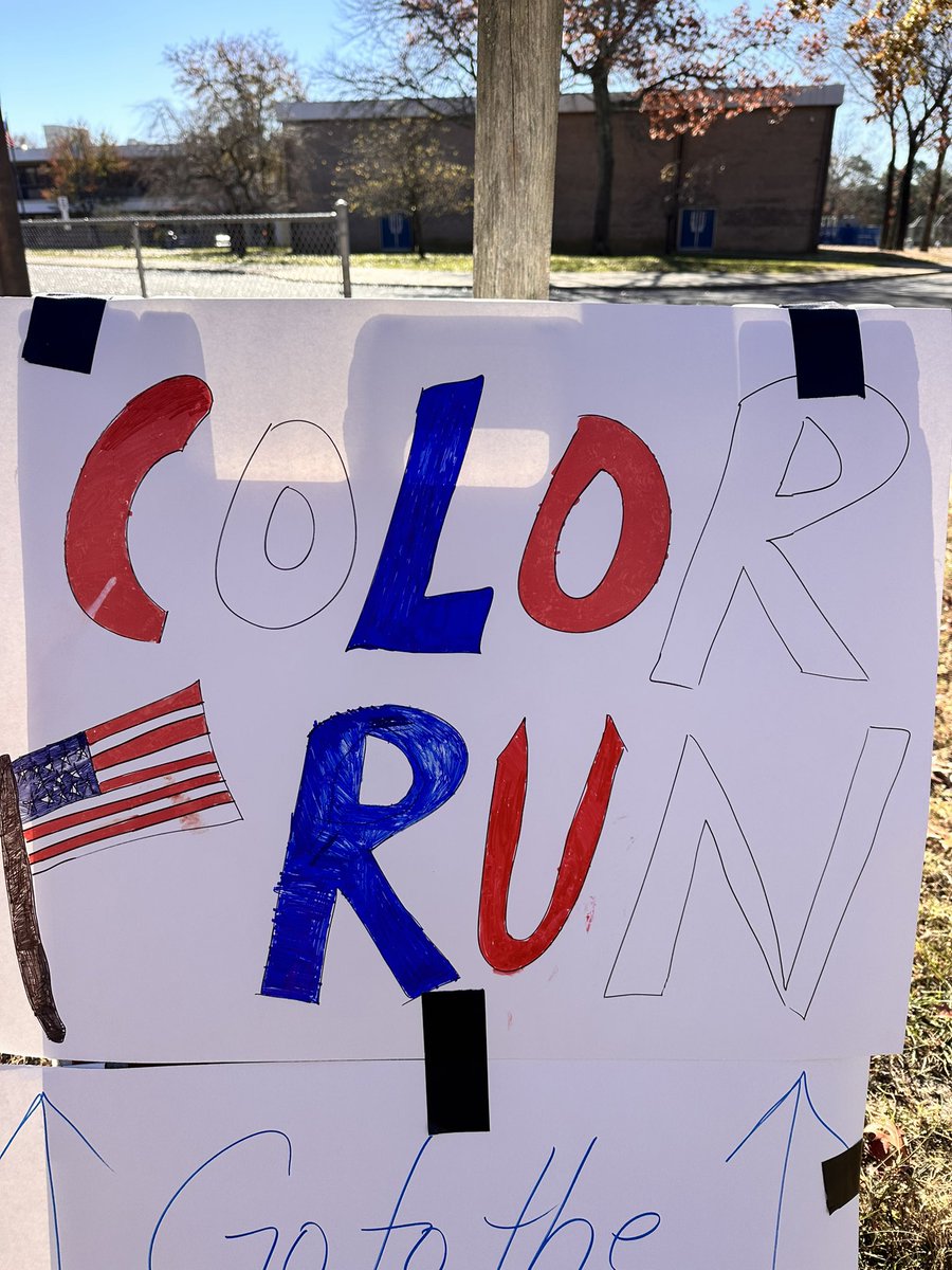 Maureen McLaughlin tweet media