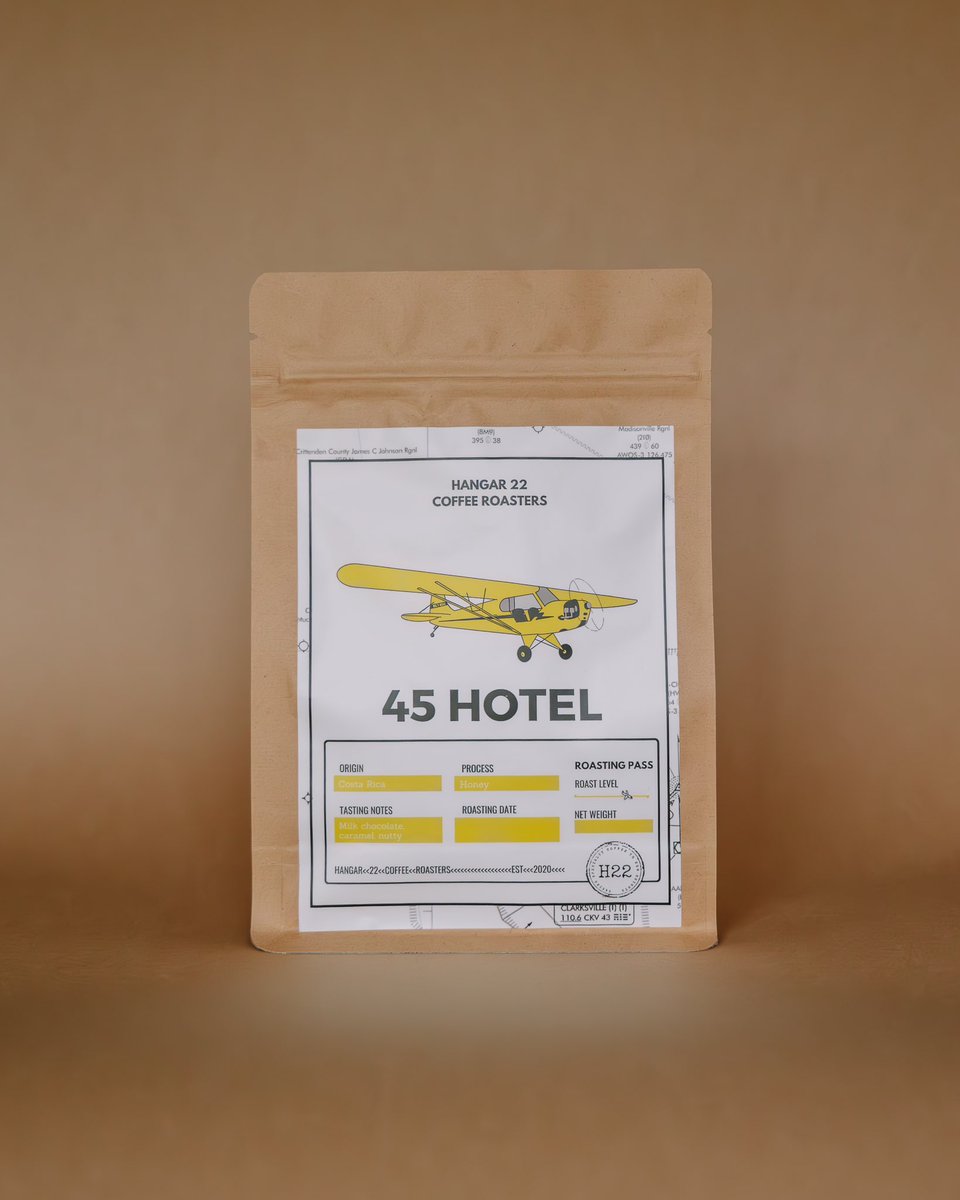 The gift every pilot wants under the tree 🎄☕️ Delicious, fresh coffee roasted by a fellow pilot ✈️

#aviation #pilot #coffeelover