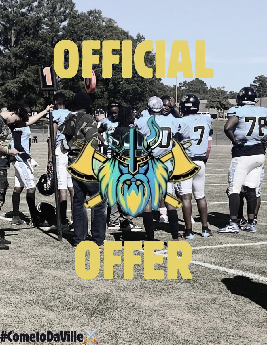 Class of ‘25 wya?? Looking to give out some of these today…👀 #CometoDaVille⚔️