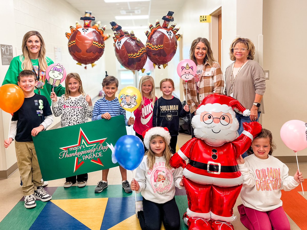 CCPS_Library's tweet image. 2nd graders showcased parade floats they created in a Macy's style Thanksgiving Parade! This proj. was inspired by the beloved book, Balloons Over Broadway! Pre K-1st cheered them on at the culmination of this STEM/library/art/music collab. #balloonsoverbroadway @cullmanprimary