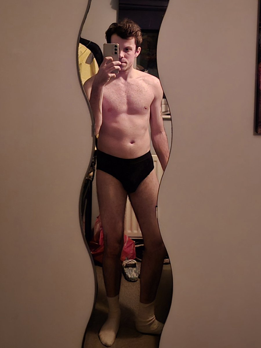 hausofdrahtesel's tweet photo. Me vs on repeat (don't ask) https://t.co/e8UKPZkZxS