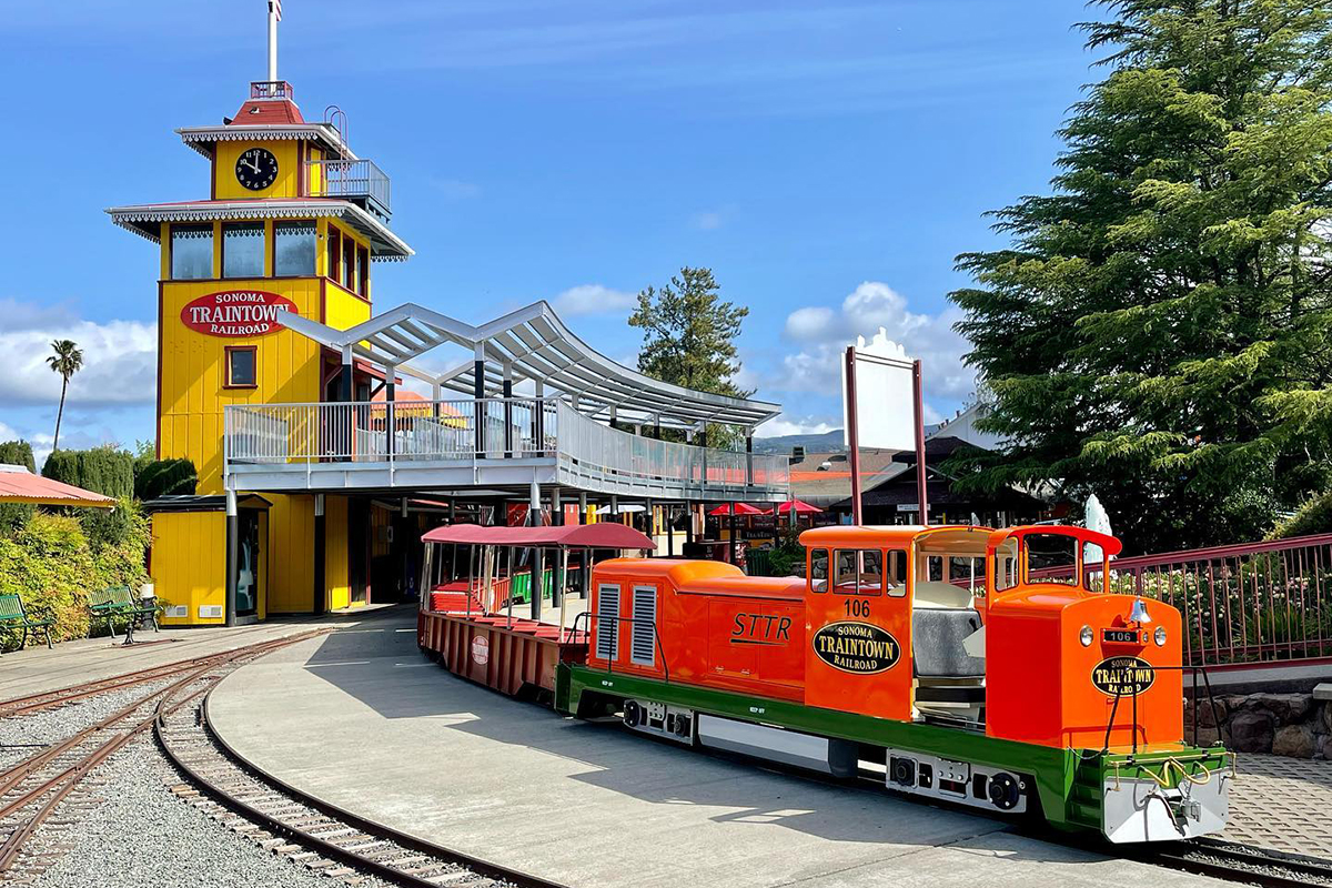 BNSFRailway's tweet photo. R.B. Frank has worn many hats: husband, father, grandfather, son, BNSF locomotive engineer and owner of Train Town, a railroad-themed amusement park in Sonoma, California. 

More at https://t.co/Ku01bNbEQl.

#BNSF #Sonoma #California #railroad https://t.co/cCjVmKqQxa