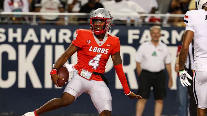 zay_qb1's tweet image. Blessed to have EARNED my first division 1 scholarship offer to the University Of New Mexico 🐺 !!!