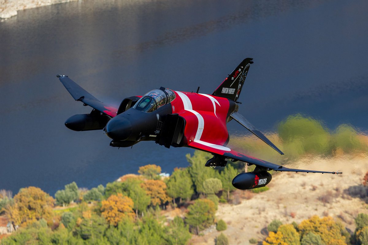 mcelebinet's tweet image. Gökyüzünün Efsanesi
F-4E Phantom’un Türk Hava Kuvvetleri’ndeki 50 Yılı!

#TurkishPhantom 
#F4E #F4ePhantom